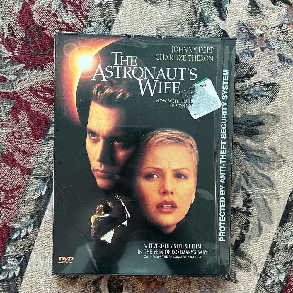 The Astronaut's Wife DVD